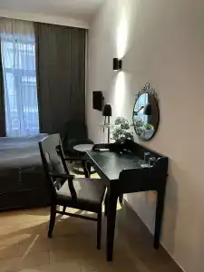 Art - 100