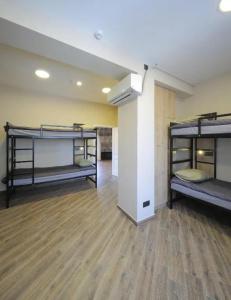 Highland Hostel - 3