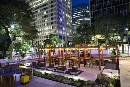 The Whitehall Houston - 14
