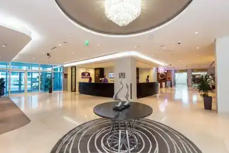 Premier Inn Abu Dhabi International Airport - 15