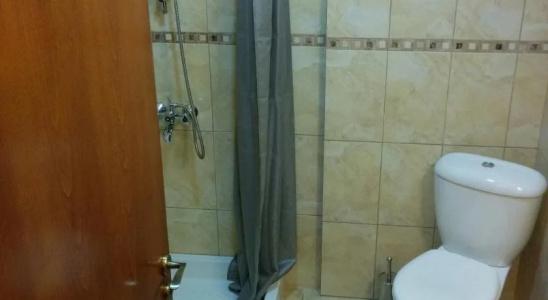 Lakis Court - 7