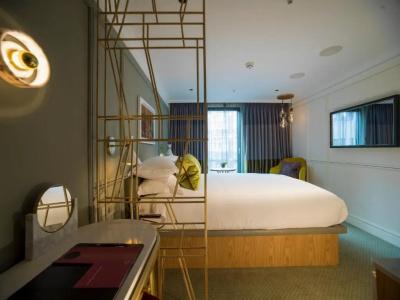 The Guardsman - Preferreds and Resorts - 33