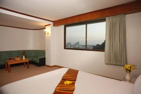 Boon Siam - 24