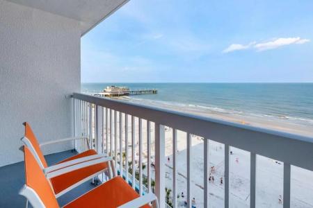 Comfort Inn & Suites Daytona Beach Oceanfront - 61