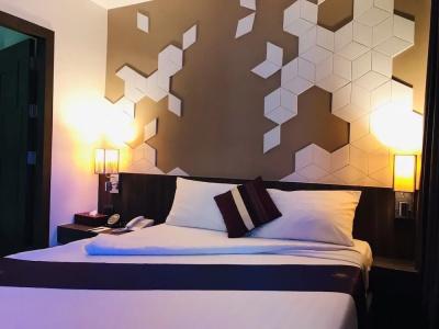 Paradiso Boutique Suites - 36
