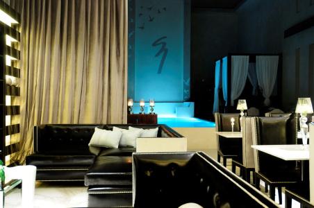 1828 Smart Boutique - 6