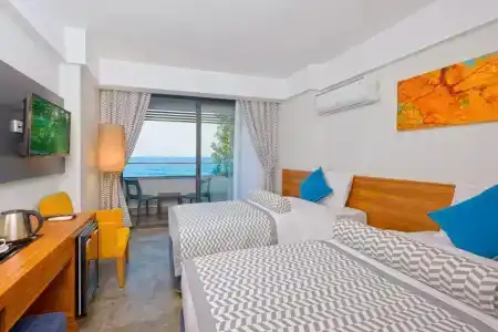 Floria Beach - 6