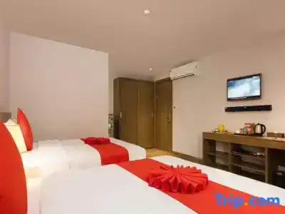 Maple Leaf & Apartment - 39