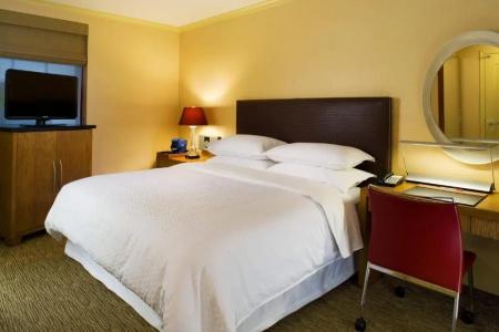 Four Points by Sheraton Downtown - 33