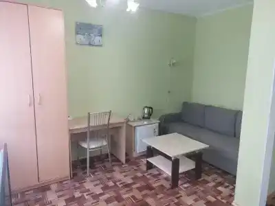 Восток - 8
