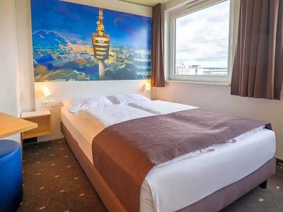 b&b Stuttgart-Airport/Messe - 35