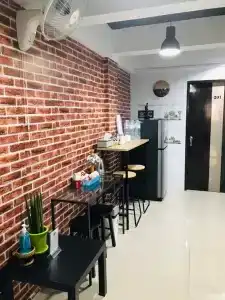 BB House Budget & Boutique - 16