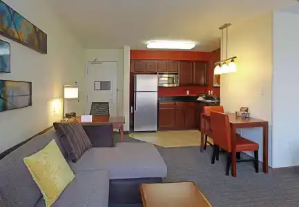 Residence Inn by Marriott - 3