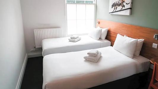 Chelsea Guest House - 29