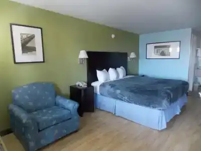 Augusta Best Inn - 15