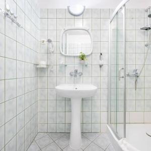 Lothus - 26