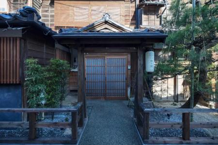Hikoso-machi Gin no Ma - 60