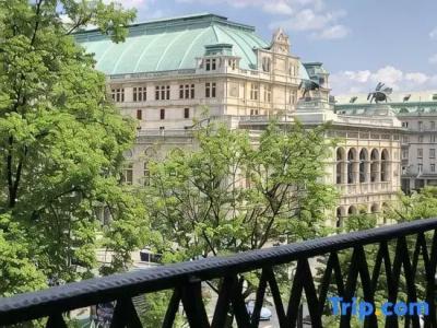 Das Opernring - 46