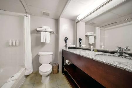 Country Inn & Suites by Radisson, at Mills, CA - 35