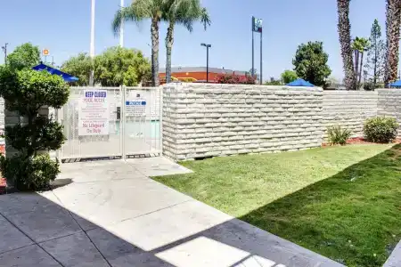 6-Bakersfield, CA - South - 18