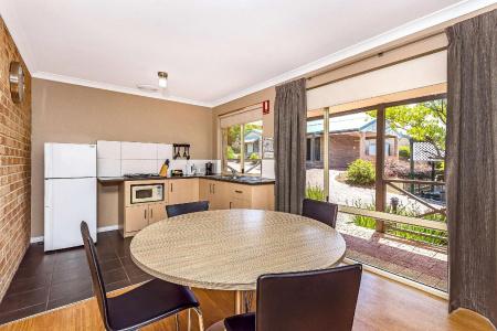 Quality Suites Banksia Gardens- Apartment - 72