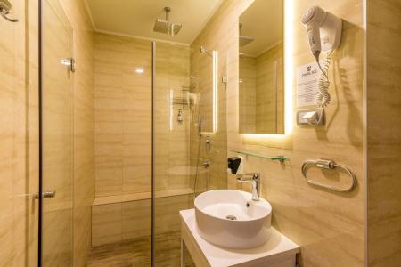Privilege Suites by Central Park - 7