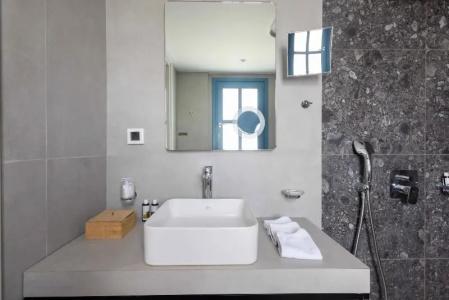Aeifos Boutique - 50