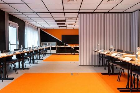 Kyriad La Rochelle Centre - Les Minimes - 35