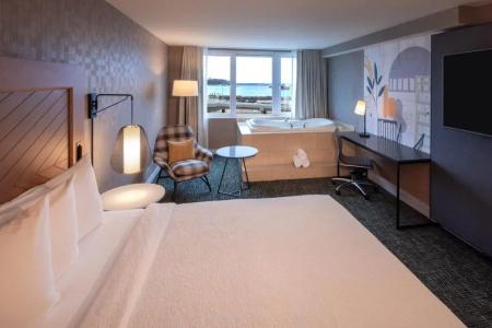 Silver Cloud - Seattle Stadium - 33