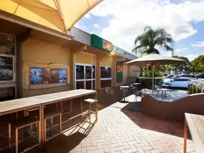 Sunnybank - 12