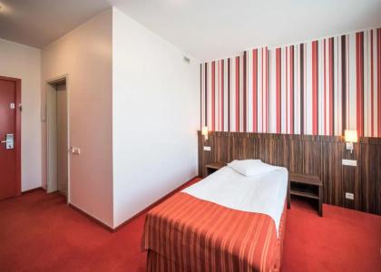 Rija Vef With Free Parking - 31