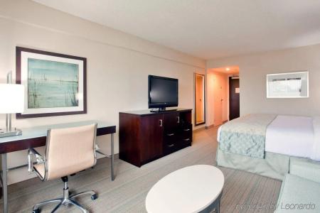 Holiday Inn Virginia Beach - Norfolk, An Ihg - 3