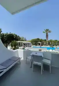 Zoumis Studios - 130