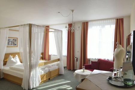 Land- und GolfAlte Fliegerschule - 2
