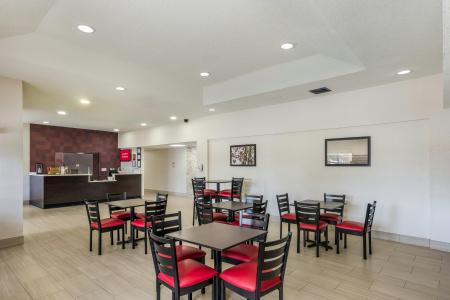 Red Roof Inn Plus+ & Suites Savannah – i-95 - 14
