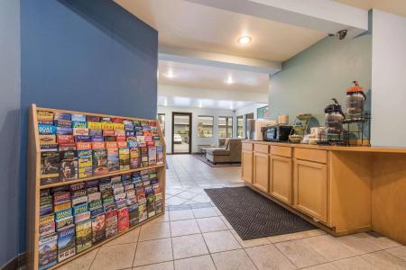 Quality Inn - 17