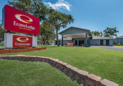 Econo Inn & Suites - 23