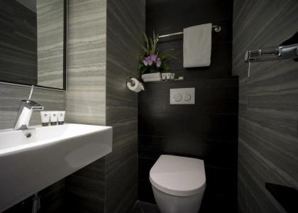 Venue The Lily - Sg Clean - 8