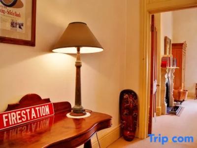 Fire Station Inn - 92