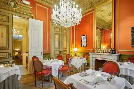 Relais & Châteaux Heritage - 12