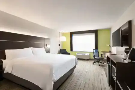 Holiday Inn Express & Suites Sarasota East, An Ihg - 5