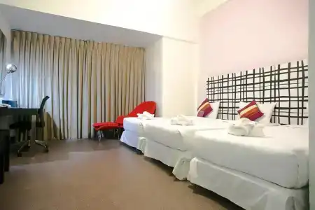 The Embassy Sathorn - 38