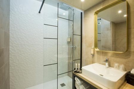 Best Western Plus Opéra Batignolles - 8