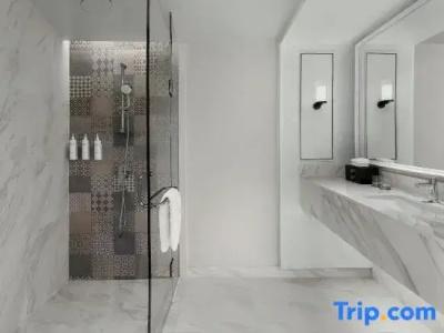 Courtyard By Marriott Phuket Town - Sha Extra Plus - 77