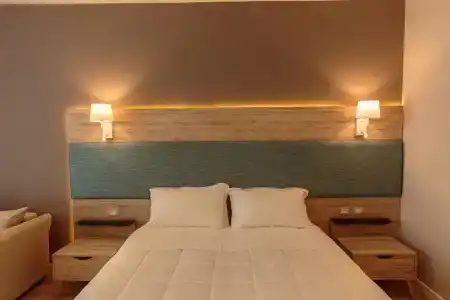 Regina Blu - 32