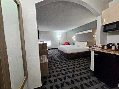 Quality Inn & Suites Dfw Airport South - 68
