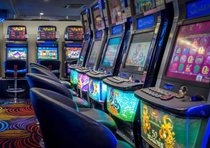 Queenco & Casino - 17