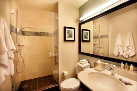 DoubleTree by Hilton Alana - Waikiki Beach - 9