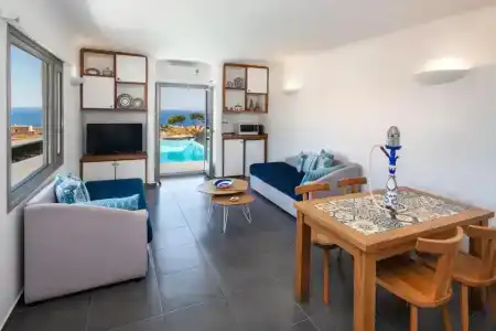 San Marino Suites by Calm Collection - 126
