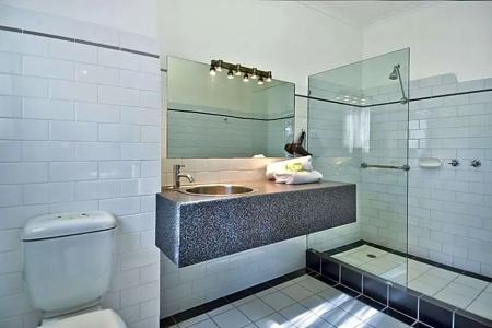 Best Western Motor Inn & Serviced - 108